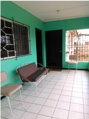 Latta's Guest House